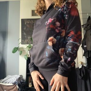 VERY lightly worn fleece-lined sweatshirt